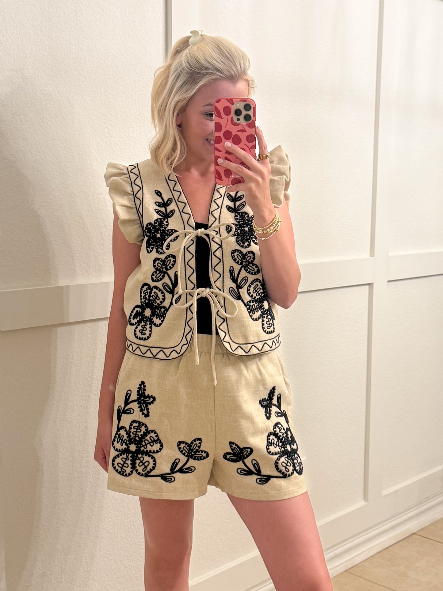Tinley Neutral Embroidered Short