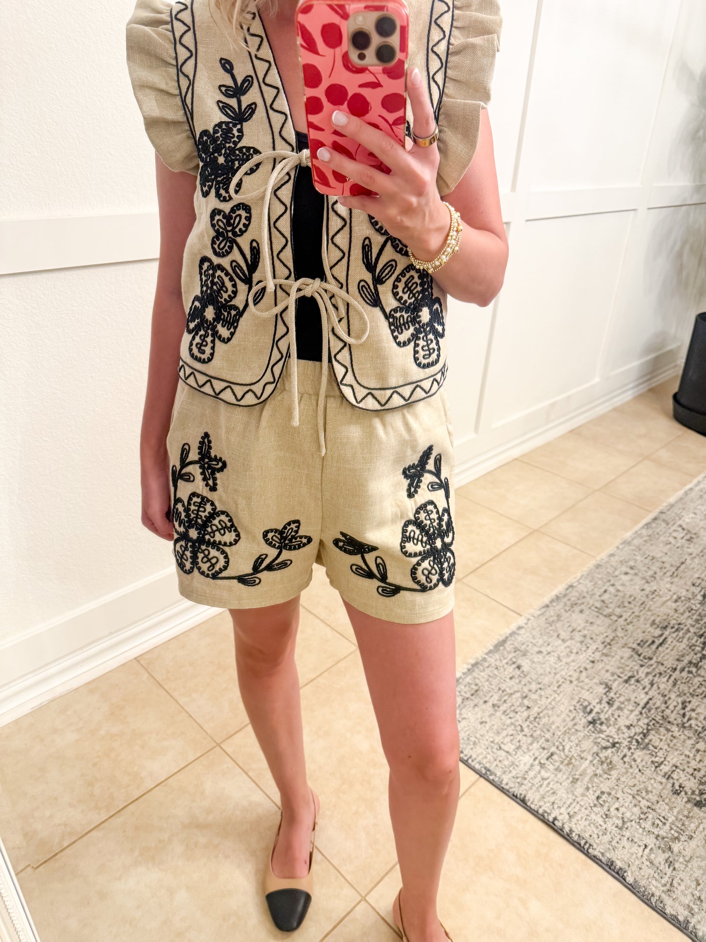 Tinley Neutral Embroidered Short